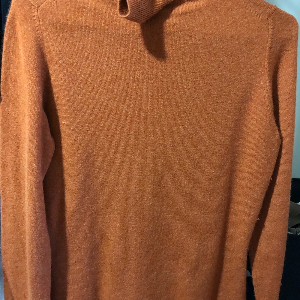 Turtle neck sweater